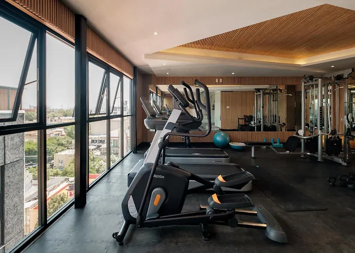Centric 2 Bedroom - Gym - Open Air Cinema