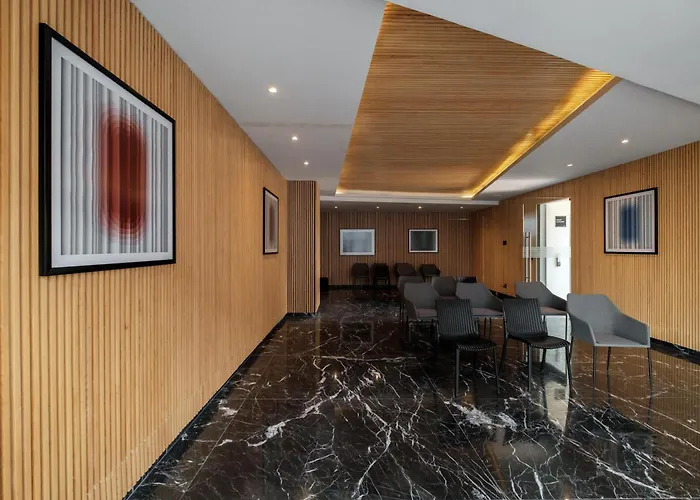 Centric 2 Bedroom - Gym - Open Air Cinema *